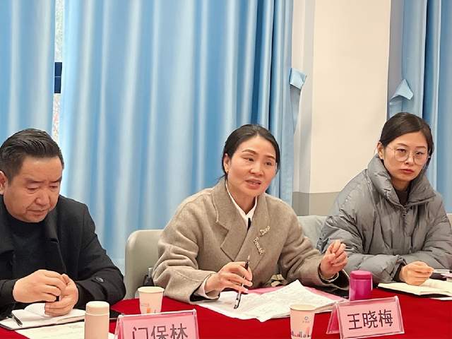 汉中兴汉新区第二小学省课题开题仪式暨“助青工程”课堂研讨活动