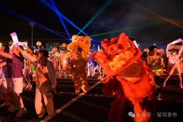 燃爆留坝！中国明星足球队与陕西商超队激战，公益之光闪耀绿茵