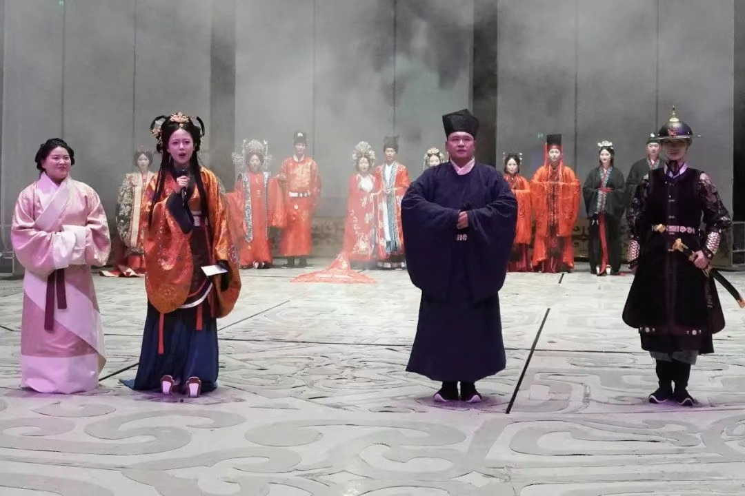 “天汉雅韵·华裳盛宴”汉服大秀：一场穿越千年的文化盛宴