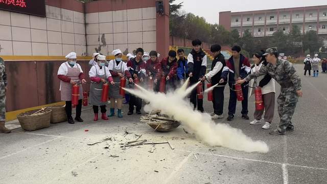 汉台区新民九年制学校开展消防宣传月活动