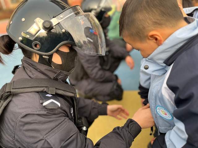 汉中兴汉新区第九幼儿园开展交通安全主题教育活动