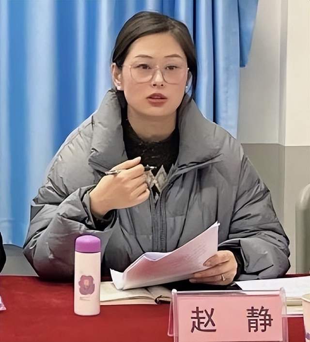 汉中兴汉新区第二小学省课题开题仪式暨“助青工程”课堂研讨活动