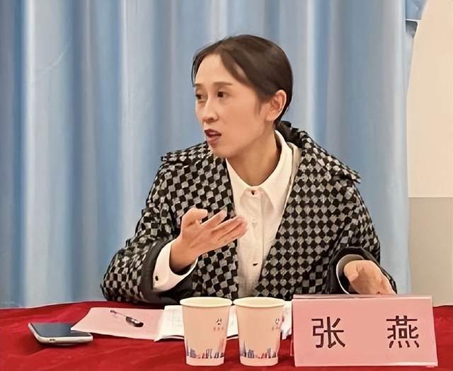 汉中兴汉新区第二小学省课题开题仪式暨“助青工程”课堂研讨活动