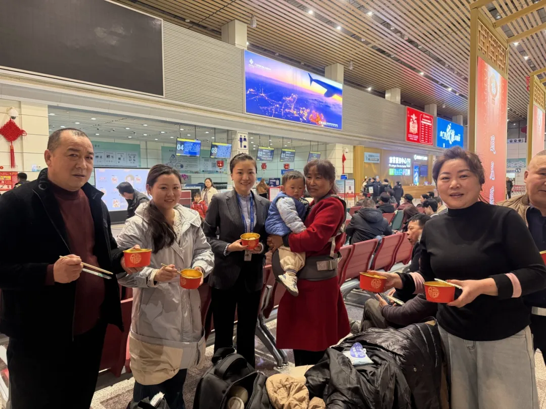 汉中机场假期单日旅客量创新高!
