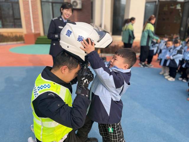 汉中兴汉新区第九幼儿园开展交通安全主题教育活动